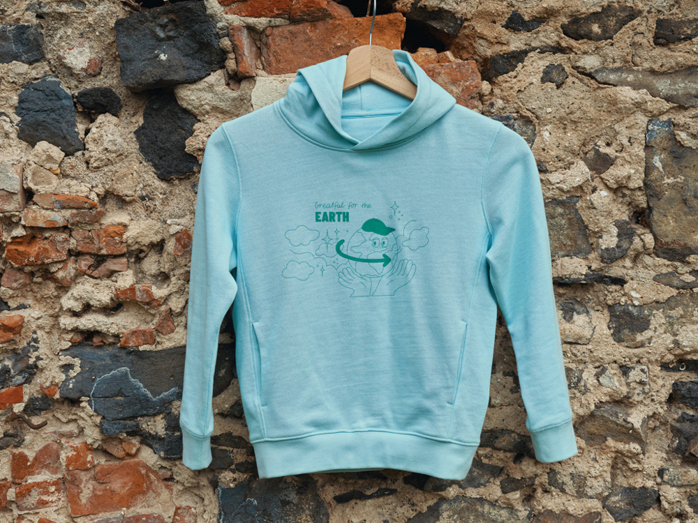 IQONIQ Yengo kids recycled katoen hoodie met steekzakken