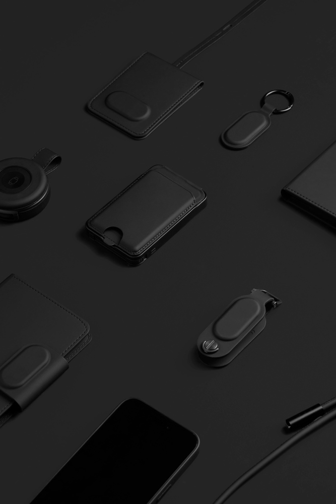 VINGA Baltimore RCS Passport houder met Dual FInder