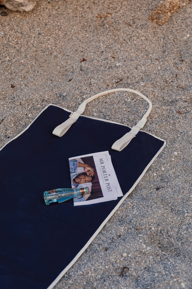 VINGA Volonne AWARE™ recycled canvas strandmat