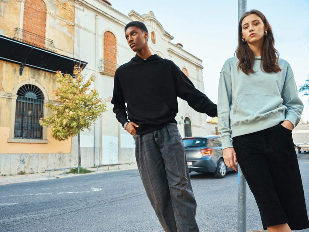 IQONIQ Yoho gerecycled katoen relaxed hoodie