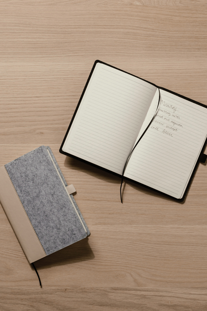 VINGA Albon GRS gerecycled vilt notitieboek