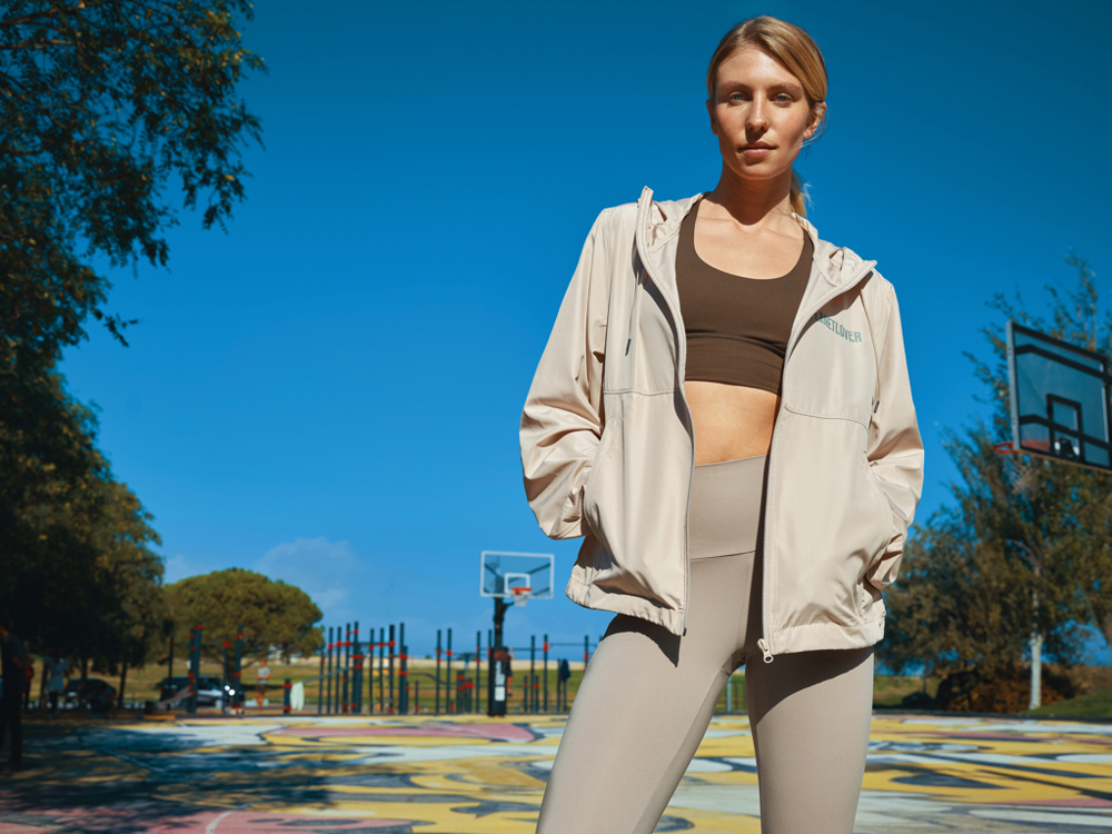 IQONIQ Logan gerecycled polyester lichtgewicht jas