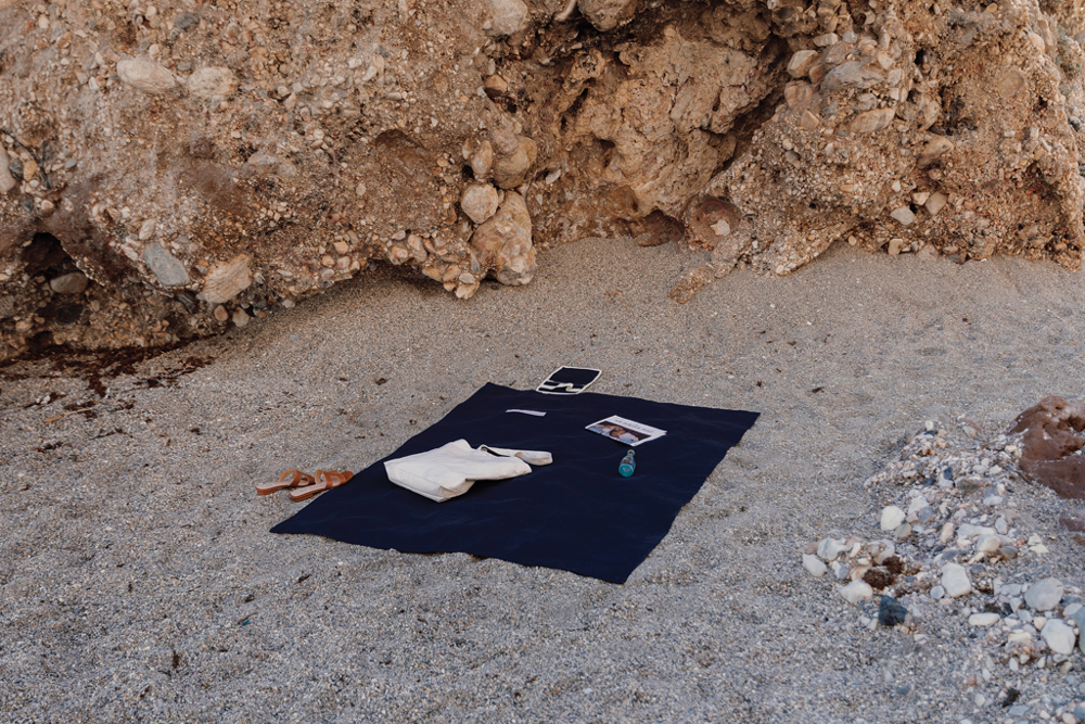 VINGA Volonne AWARE™ recycled canvas picknickkleed