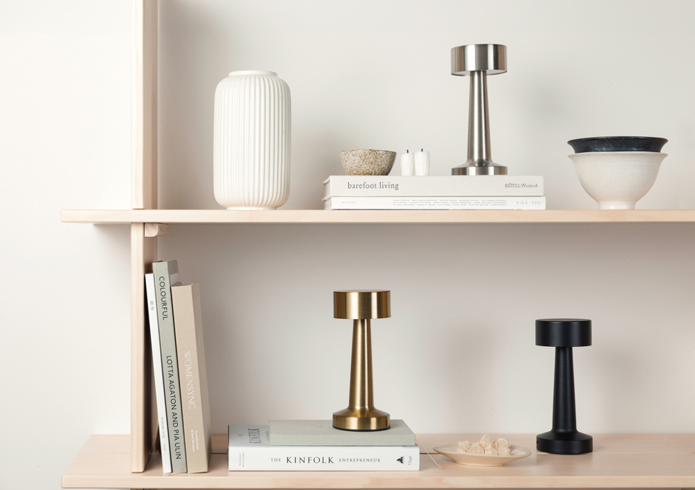 VINGA Maris RCS recycled ABS tafel lamp