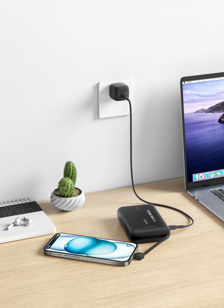 Belkin BoostCharge PowerBank 10K Integrated Cable