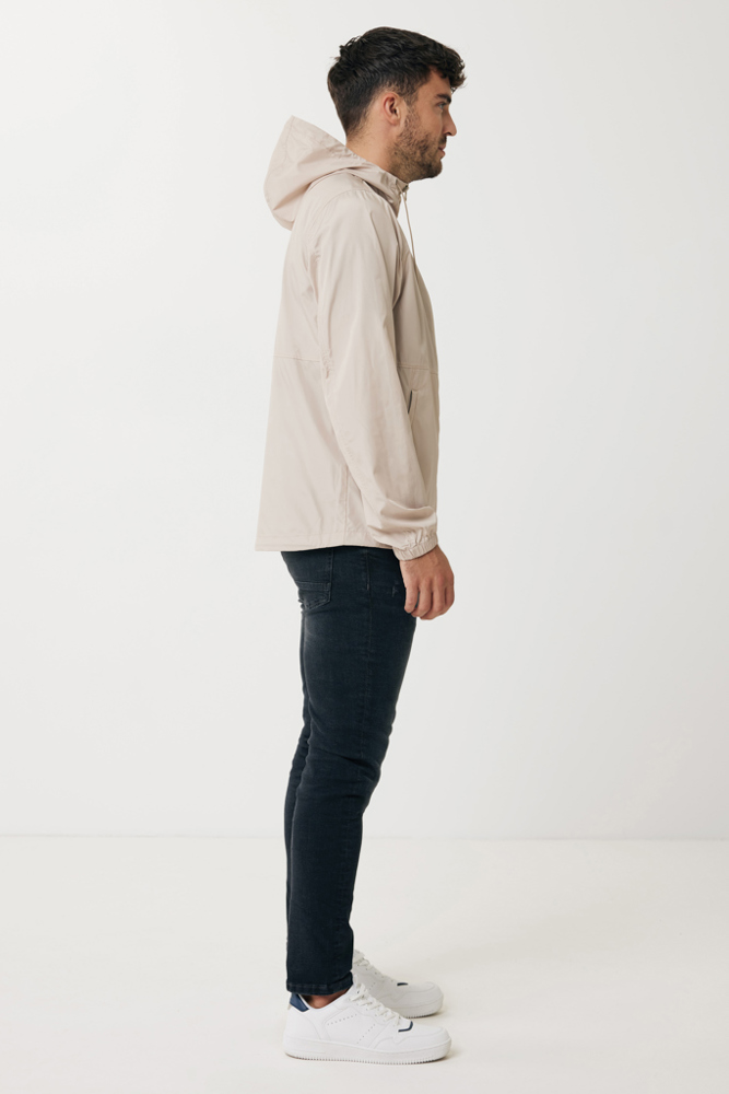 IQONIQ Logan gerecycled polyester lichtgewicht jas