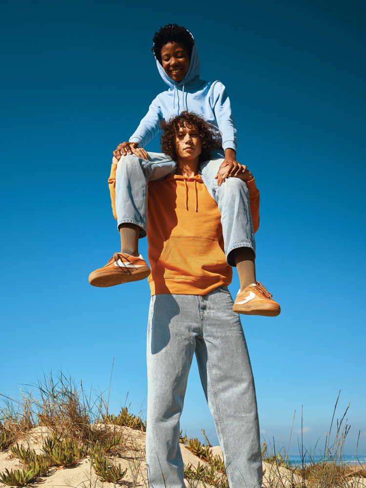 IQONIQ Rila lichtgewicht gerecycled katoen hoodie