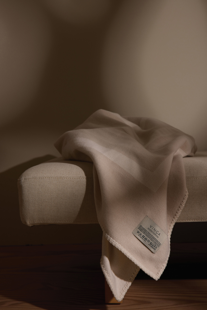 VINGA Monogram GRS deken