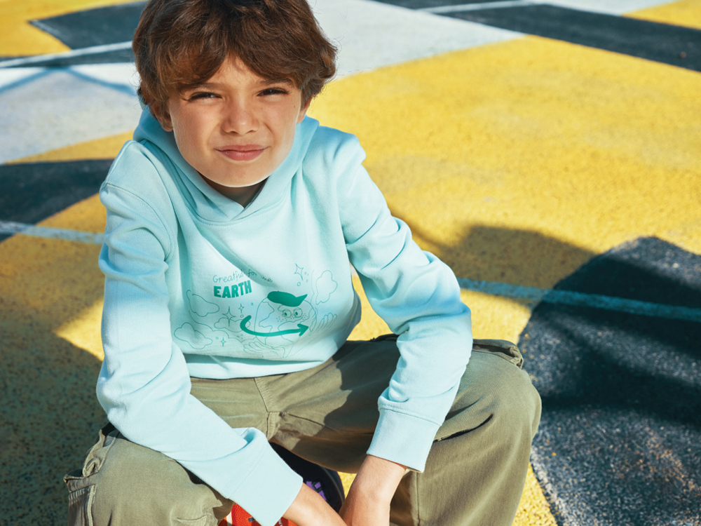 IQONIQ Yengo kids recycled katoen hoodie met steekzakken